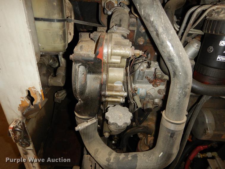 image for item DE1710 1999 Bobcat 963 skid steer