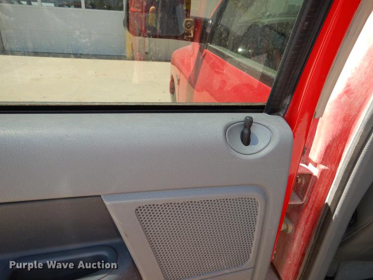 image for item DE1716 2006 Dodge Ram 2500 Quad Cab utility bed pickup truck