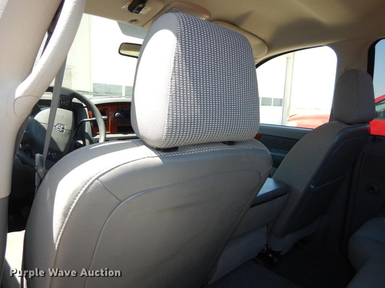 image for item DE1716 2006 Dodge Ram 2500 Quad Cab utility bed pickup truck