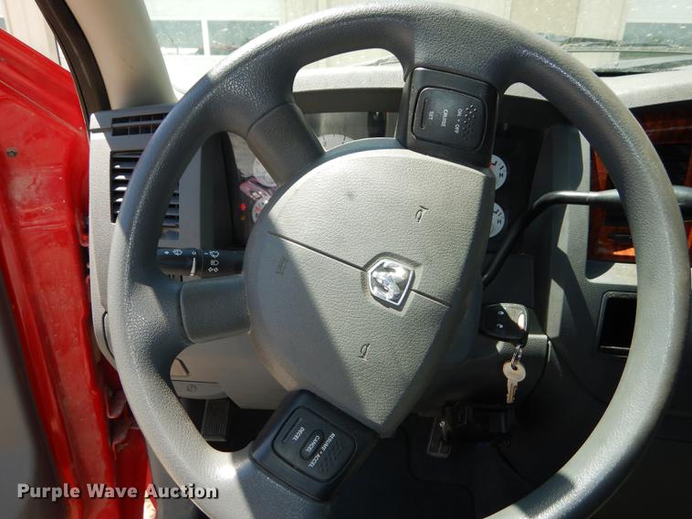 image for item DE1716 2006 Dodge Ram 2500 Quad Cab utility bed pickup truck