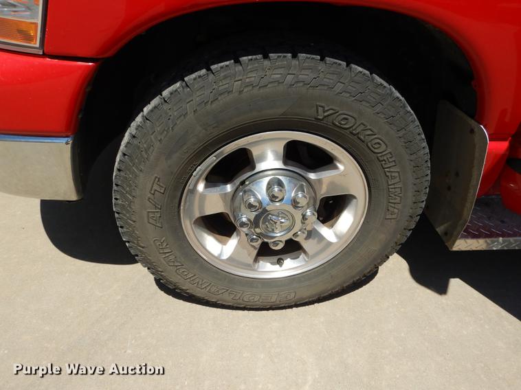 image for item DE1716 2006 Dodge Ram 2500 Quad Cab utility bed pickup truck