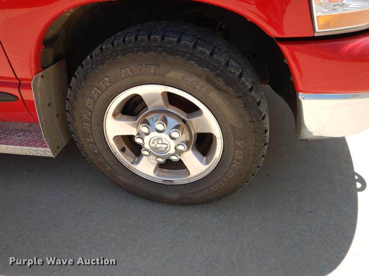 image for item DE1716 2006 Dodge Ram 2500 Quad Cab utility bed pickup truck