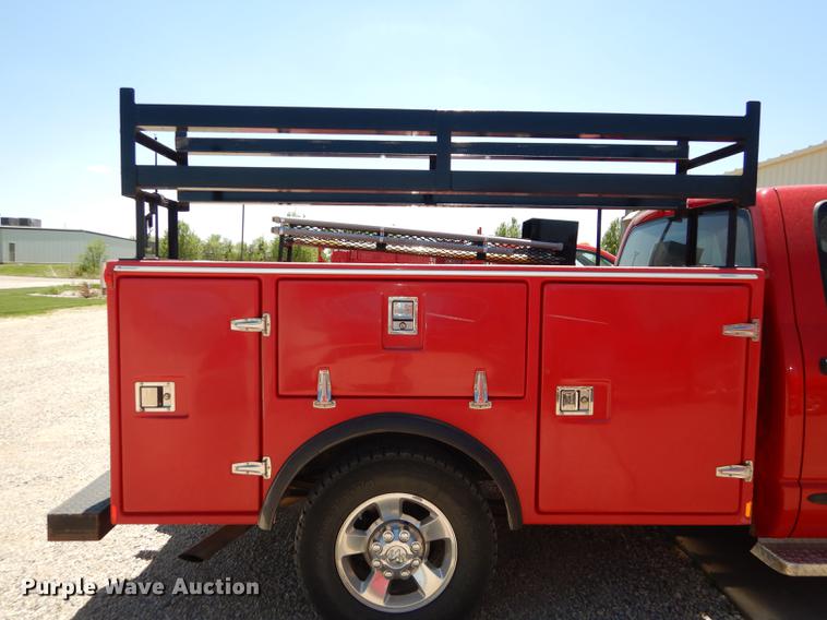 image for item DE1716 2006 Dodge Ram 2500 Quad Cab utility bed pickup truck