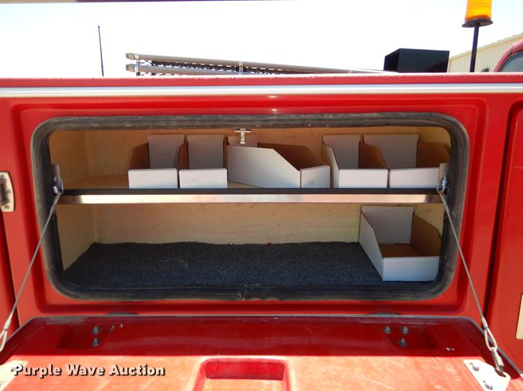 image for item DE1716 2006 Dodge Ram 2500 Quad Cab utility bed pickup truck