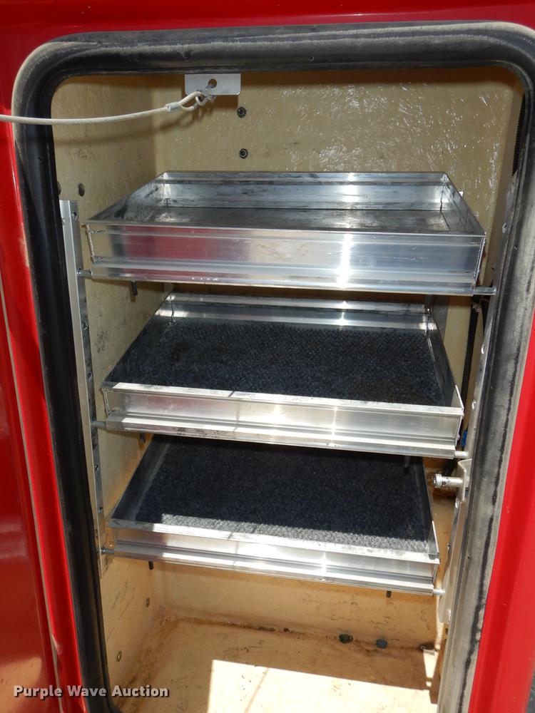 image for item DE1716 2006 Dodge Ram 2500 Quad Cab utility bed pickup truck