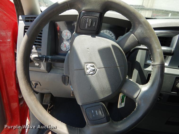 image for item DE1718 2008 Dodge Ram 2500 Quad Cab pickup truck