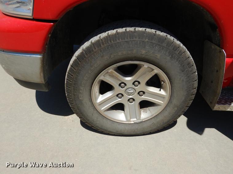 image for item DE1718 2008 Dodge Ram 2500 Quad Cab pickup truck