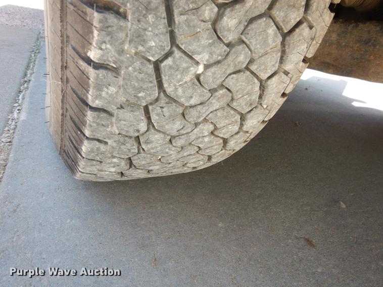 image for item DE1718 2008 Dodge Ram 2500 Quad Cab pickup truck