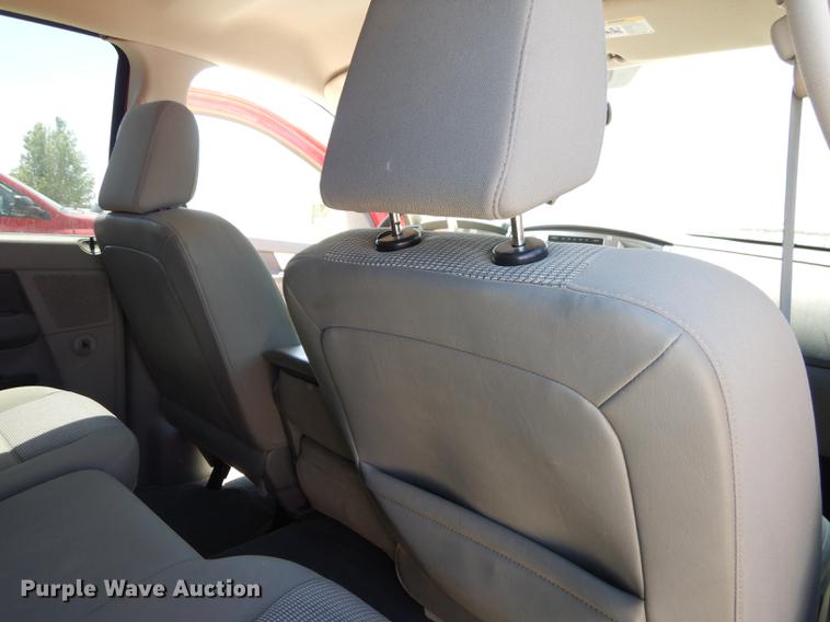 image for item DE1718 2008 Dodge Ram 2500 Quad Cab pickup truck