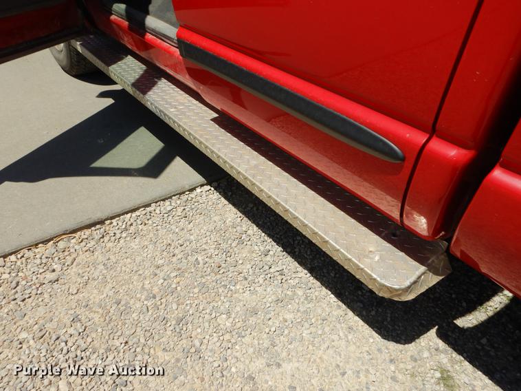 image for item DE1718 2008 Dodge Ram 2500 Quad Cab pickup truck