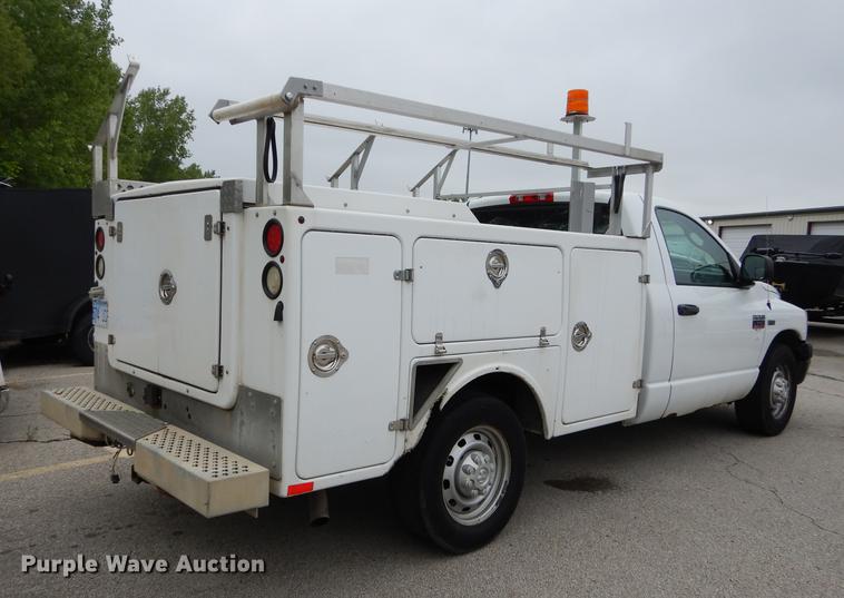 image for item DE1730 2008 Dodge Ram 2500 utility bed pickup truck