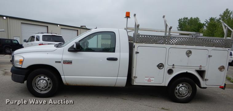 image for item DE1730 2008 Dodge Ram 2500 utility bed pickup truck