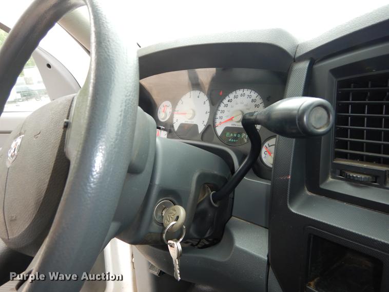 image for item DE1730 2008 Dodge Ram 2500 utility bed pickup truck