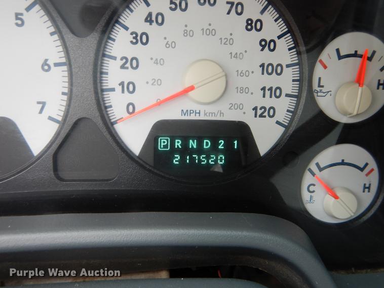 image for item DE1730 2008 Dodge Ram 2500 utility bed pickup truck