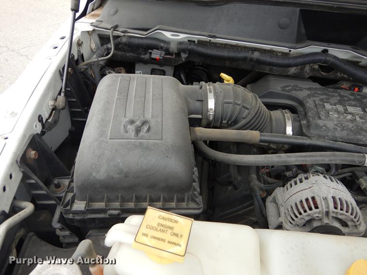 image for item DE1730 2008 Dodge Ram 2500 utility bed pickup truck