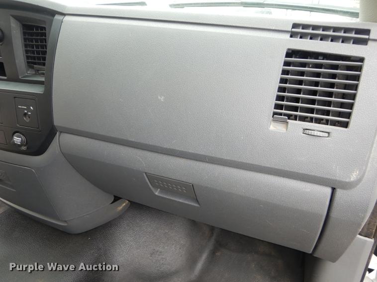 image for item DE1730 2008 Dodge Ram 2500 utility bed pickup truck