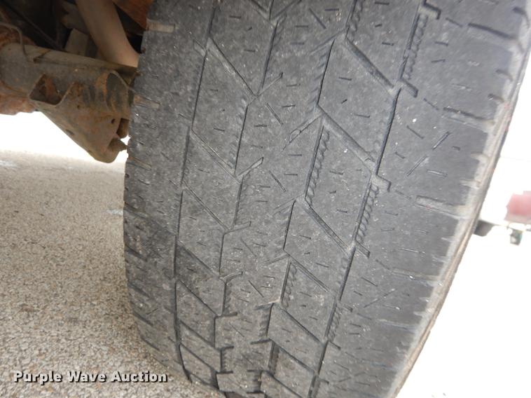 image for item DE1730 2008 Dodge Ram 2500 utility bed pickup truck