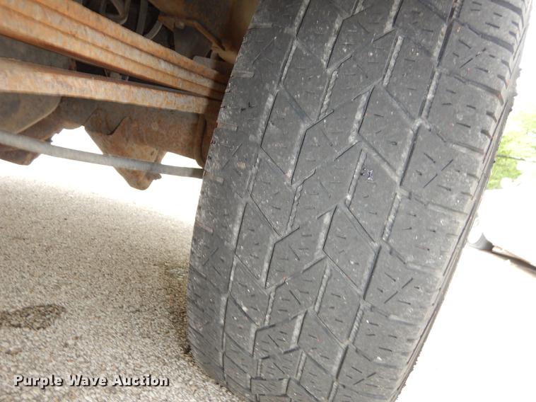 image for item DE1730 2008 Dodge Ram 2500 utility bed pickup truck