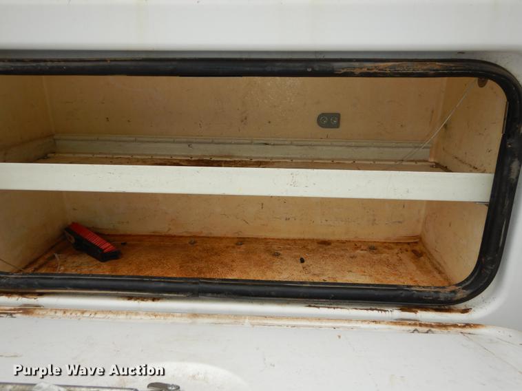 image for item DE1730 2008 Dodge Ram 2500 utility bed pickup truck