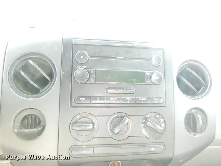 image for item DE1736 2005 Ford F150 SuperCab pickup truck