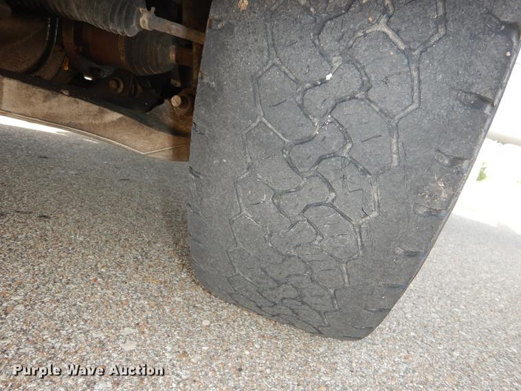 image for item DE1736 2005 Ford F150 SuperCab pickup truck