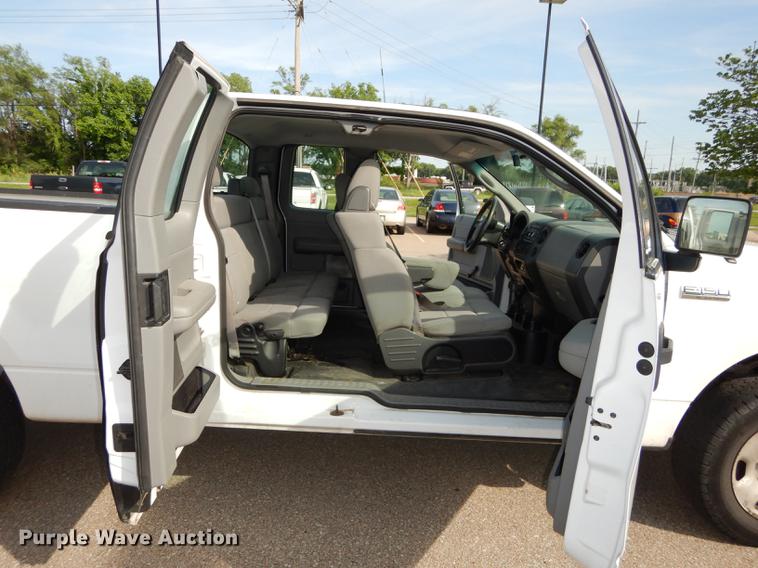 image for item DE1736 2005 Ford F150 SuperCab pickup truck