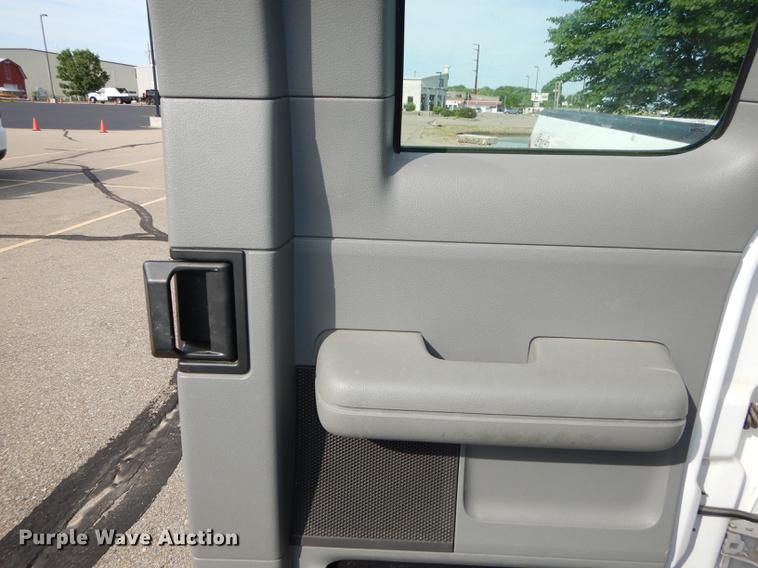 image for item DE1736 2005 Ford F150 SuperCab pickup truck