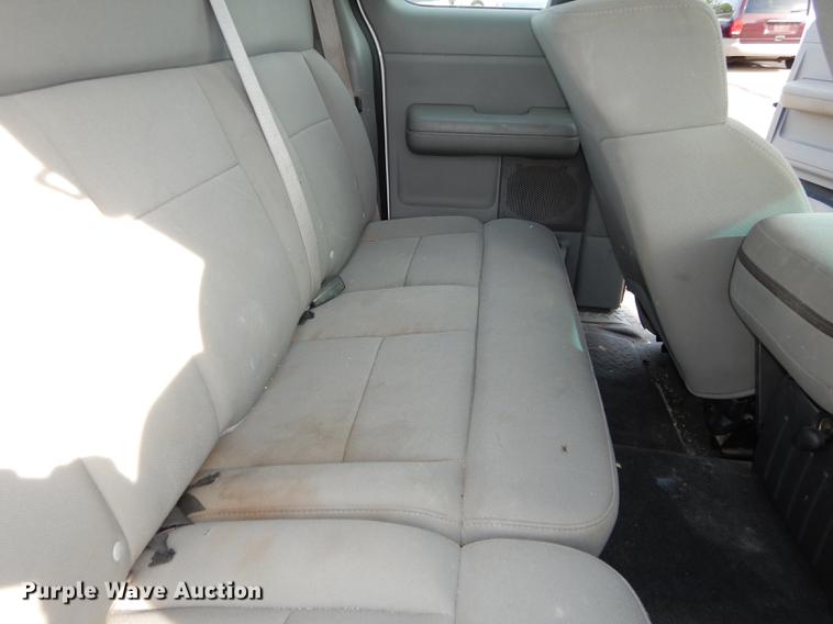 image for item DE1736 2005 Ford F150 SuperCab pickup truck