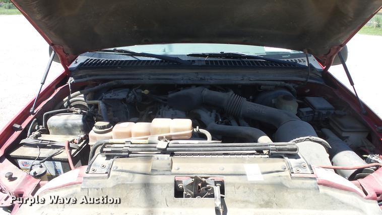 image for item DE2612 1999 Ford F250 Super Duty pickup truck