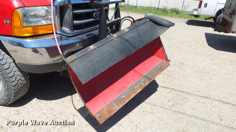 image for item DE2612 1999 Ford F250 Super Duty pickup truck