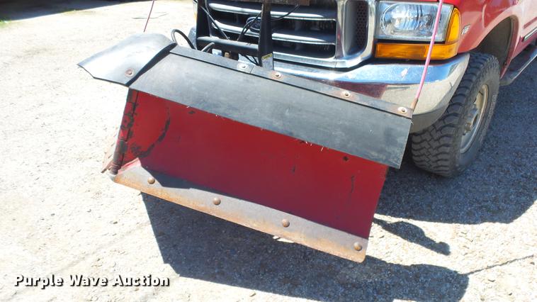 image for item DE2612 1999 Ford F250 Super Duty pickup truck