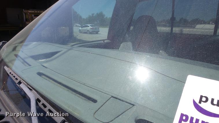 image for item DE2612 1999 Ford F250 Super Duty pickup truck