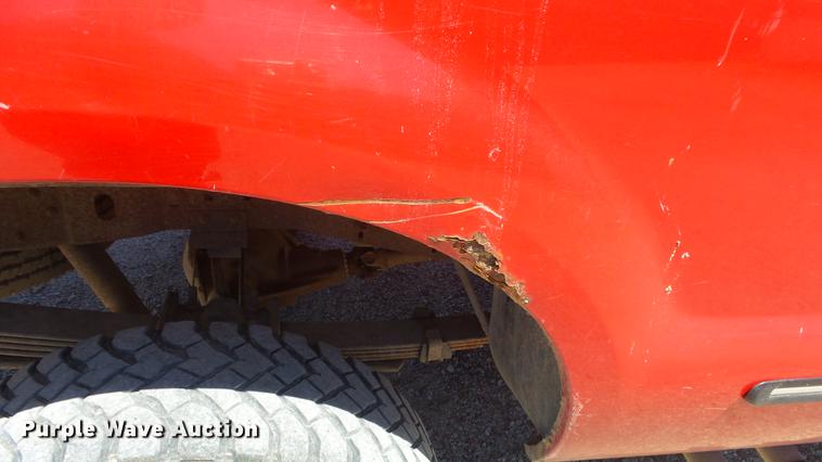 image for item DE2612 1999 Ford F250 Super Duty pickup truck