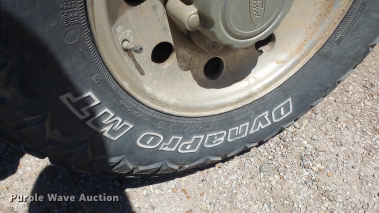 image for item DE2612 1999 Ford F250 Super Duty pickup truck