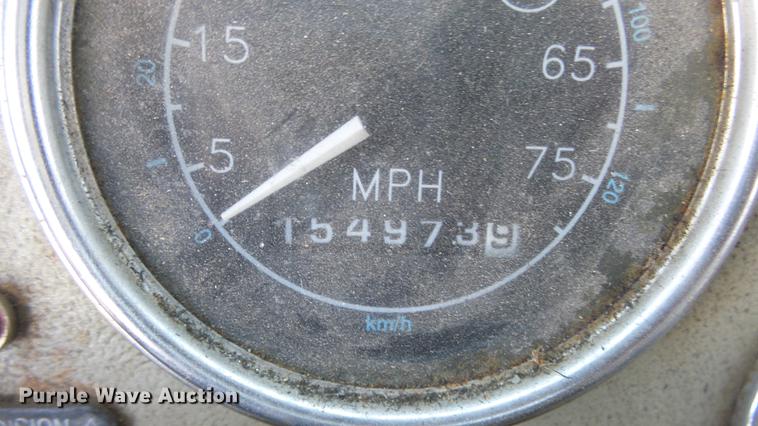 image for item DE2614 1994 Ford LTLA9000 AeroMax 120 semi truck