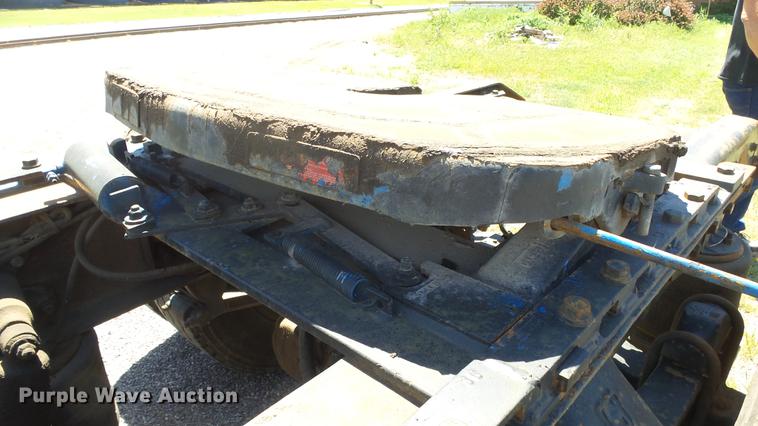 image for item DE2614 1994 Ford LTLA9000 AeroMax 120 semi truck