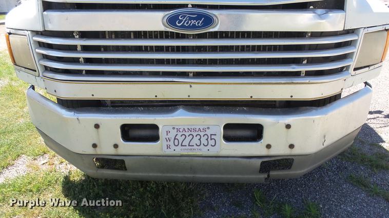 image for item DE2614 1994 Ford LTLA9000 AeroMax 120 semi truck