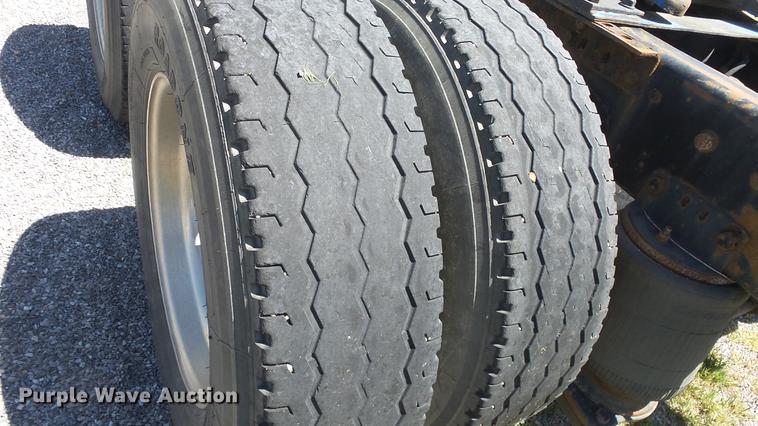 image for item DE2614 1994 Ford LTLA9000 AeroMax 120 semi truck