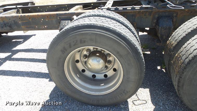 image for item DE2614 1994 Ford LTLA9000 AeroMax 120 semi truck