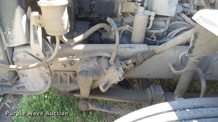 image for item DE2614 1994 Ford LTLA9000 AeroMax 120 semi truck