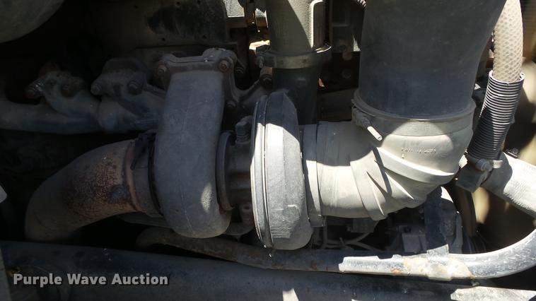 image for item DE2614 1994 Ford LTLA9000 AeroMax 120 semi truck