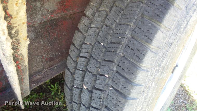 image for item DE2615 1994 Bradtec utility trailer