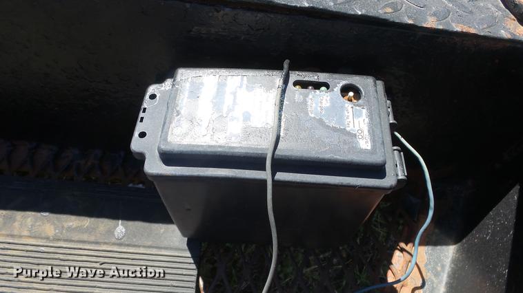 image for item DE2615 1994 Bradtec utility trailer