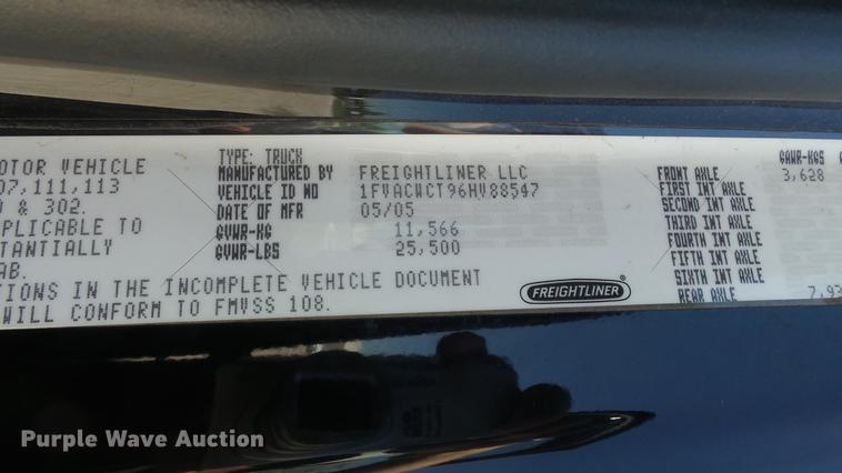 image for item DE2616 2006 Freightliner M2 106 wrecker truck