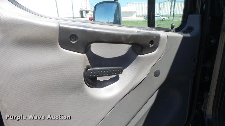 image for item DE2616 2006 Freightliner M2 106 wrecker truck