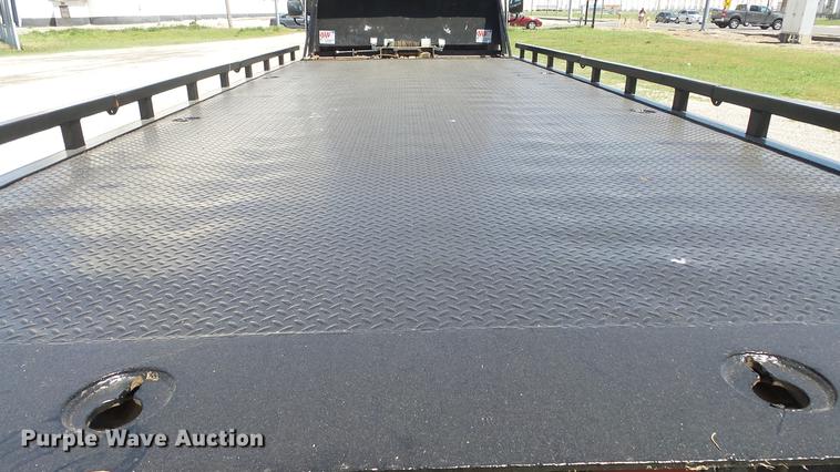 image for item DE2616 2006 Freightliner M2 106 wrecker truck