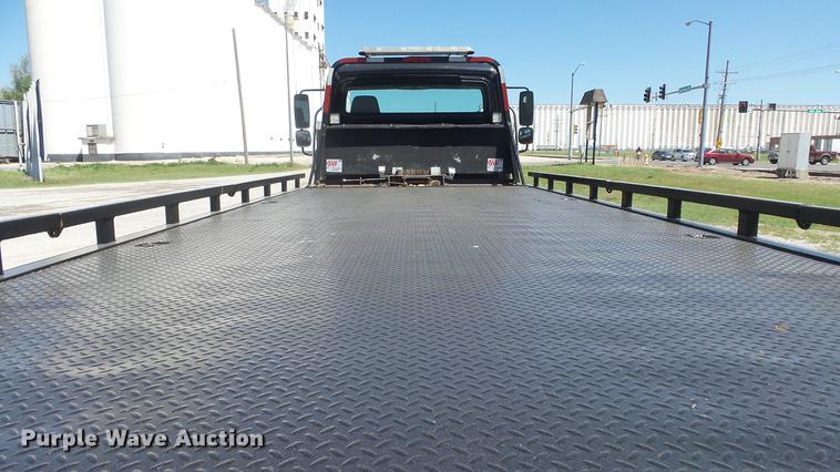 image for item DE2616 2006 Freightliner M2 106 wrecker truck