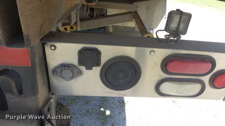 image for item DE2616 2006 Freightliner M2 106 wrecker truck