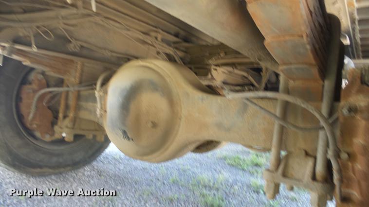 image for item DE2616 2006 Freightliner M2 106 wrecker truck