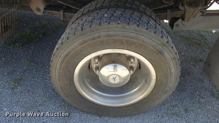 image for item DE2616 2006 Freightliner M2 106 wrecker truck